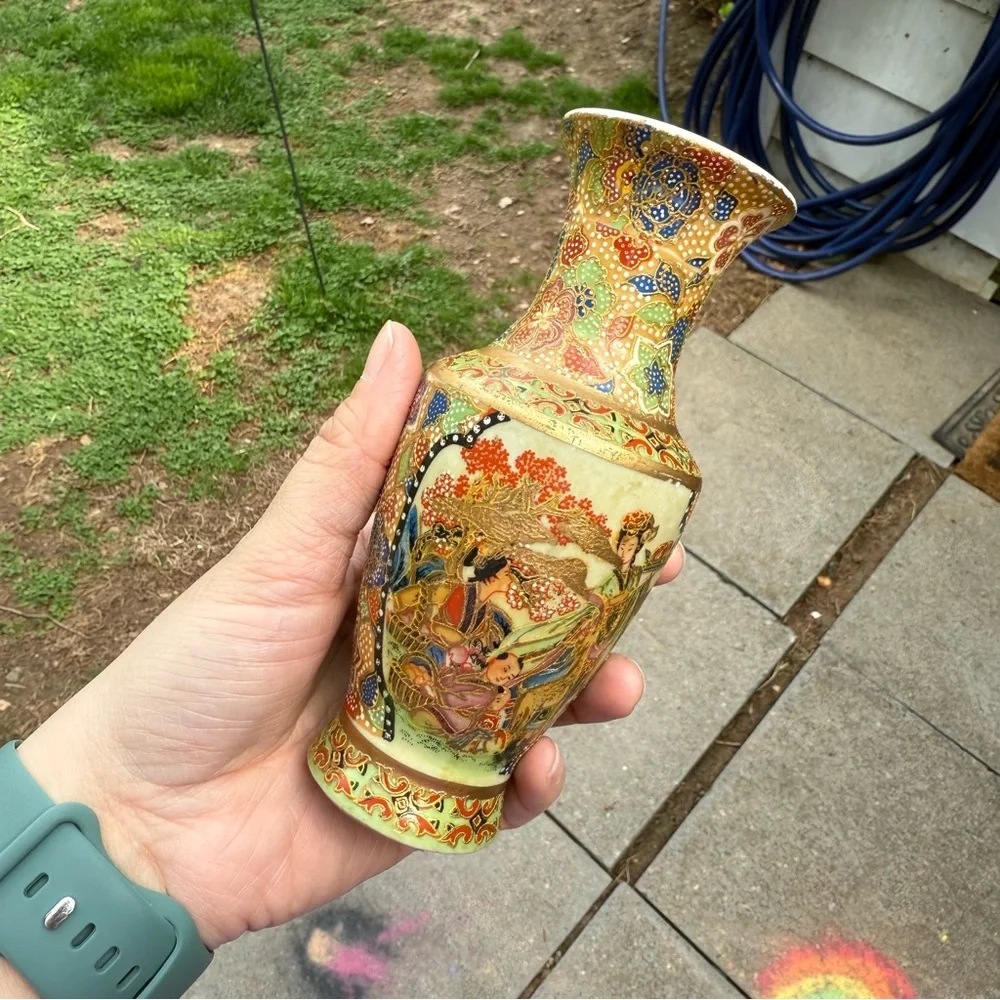 Vintage Cloisonné Chinese Hand Painted Enameled Gold Bud Vase Flower